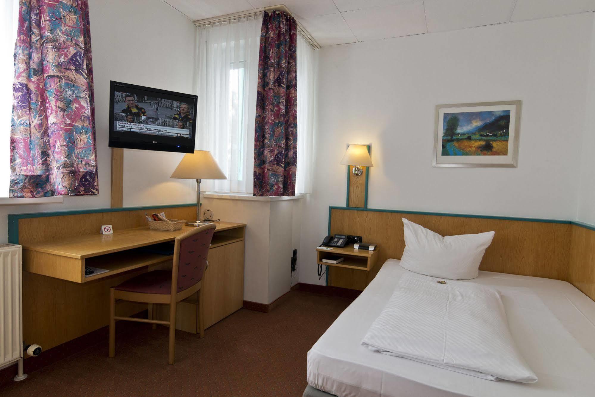 Hotel Alpha Nürnberg Eksteriør bilde